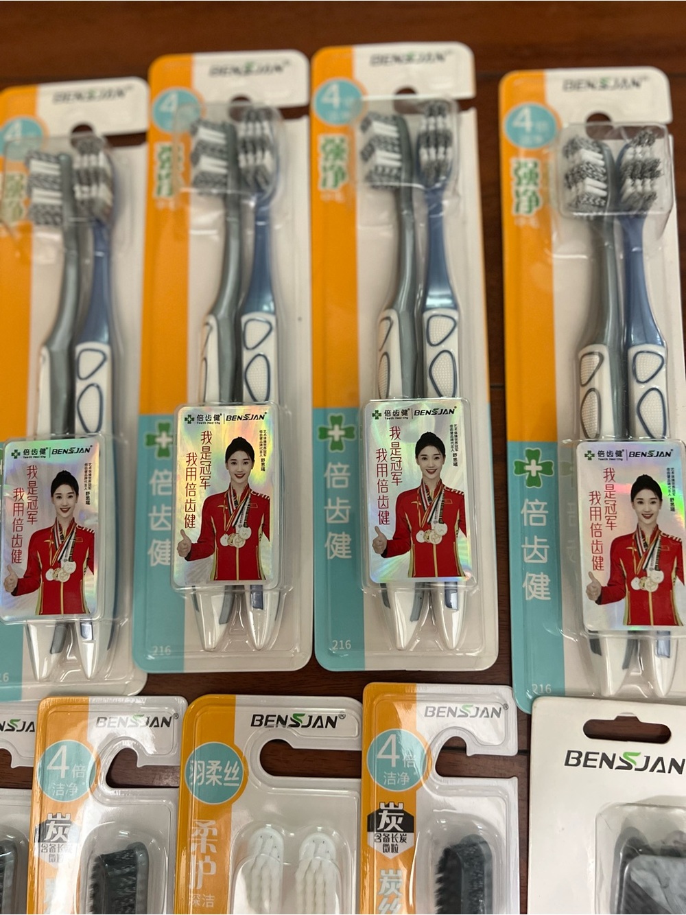 Toothbrushes 15 Pack - Picture 2 of 5